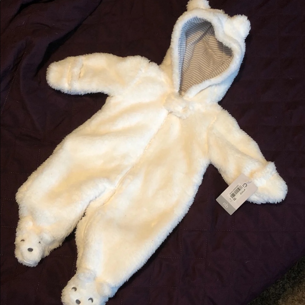 Brand new snow suit